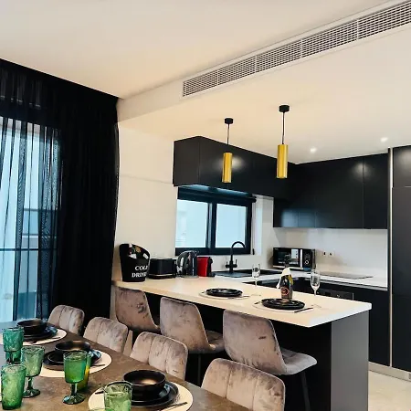 Makenzie View Penthouse Apartamento *