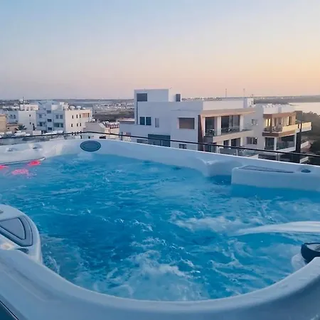 Makenzie View Penthouse Larnaca